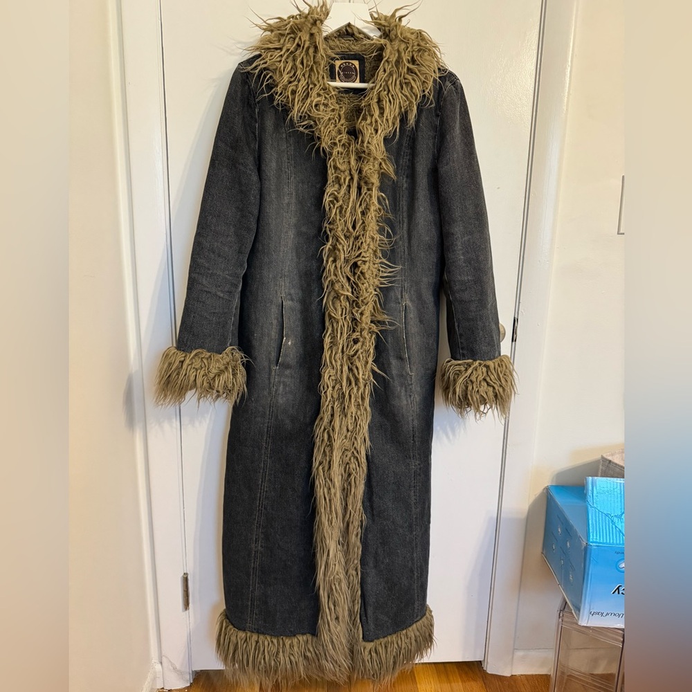 SOLD - Picture 2 of 5